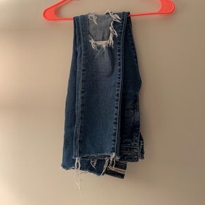 Levis 721 High rise knee rip